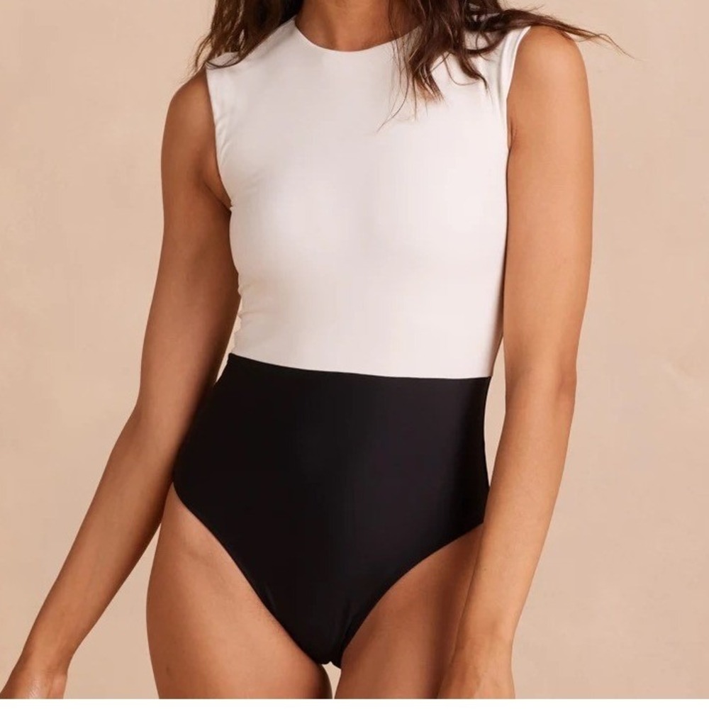 Summersalt The Surf Black and White High Neck Size 14 Zip Back One Piece Swim